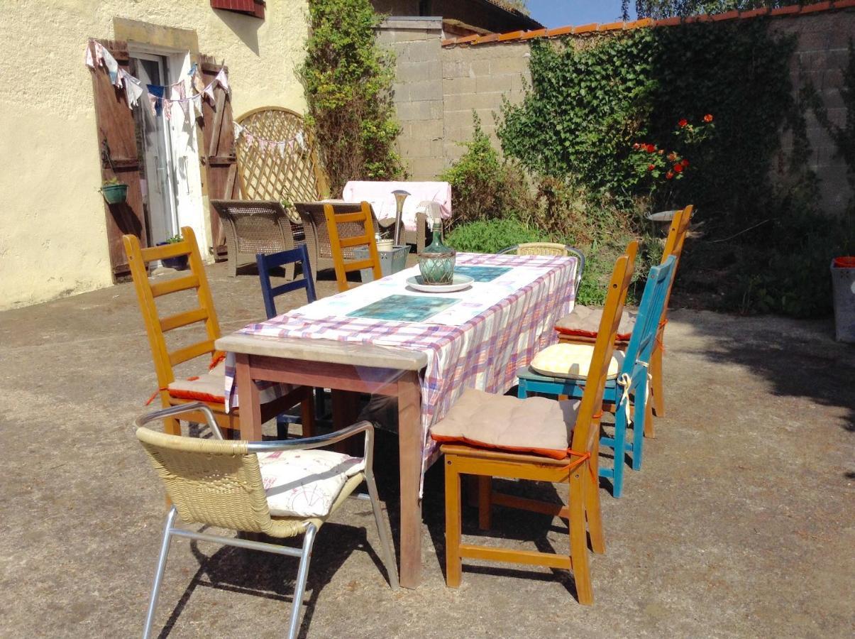 Homestay Arrabella Availles-Limouzine Kültér fotó